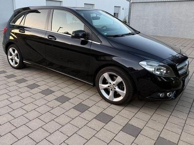Mercedes B200