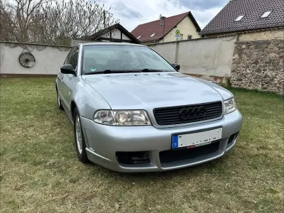 Gebraucht Audi A4 Sport 101 PS (74 kW) 1996 Silber Limousine