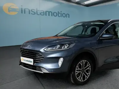 Używany Ford Kuga Titanium 225 KM (165 kW) 2021 Niebieski SUV
