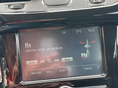 Gebraucht Opel Corsa 90 PS (66 kW) 2018 Schwarz Kleinwagen