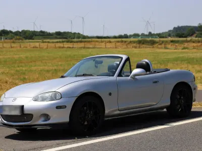 Gebraucht Mazda MX5 140 PS (102 kW) 2000 Silber Cabrio