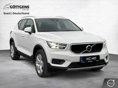 Usado Volvo XC40 Momentum 129 HP (94 kW) 2022 Branco SUV