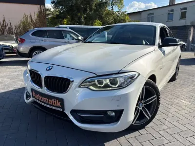Gebraucht BMW 220 Sport Line 184 PS (135 kW) 2016 Weiß Coupé