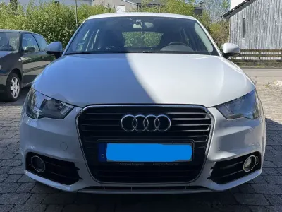 Gebraucht Audi A1 Sportback Ambition 122 PS (89 kW) 2012 Weiß Kleinwagen