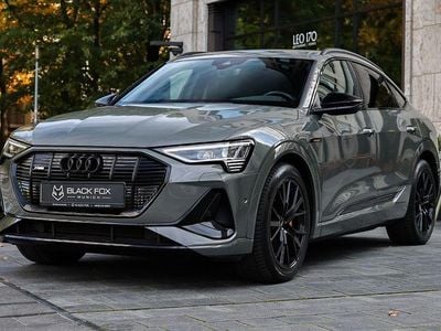 Grau Gebraucht 2022 Audi e-tron Black Edition SUV | 39.900 € (Teuer)