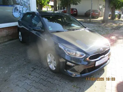 Gebraucht Kia Ceed Edition 7 116 PS (85 kW) 2020 Grau Kleinwagen