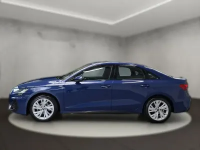 Gebraucht Audi A3 S-Line 116 PS (85 kW) 2025 Blau metallic