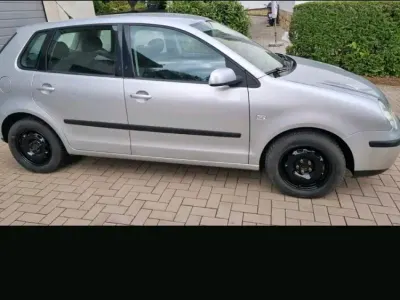 Gebraucht VW Polo 64 PS (47 kW) 2003 Silber Kleinwagen