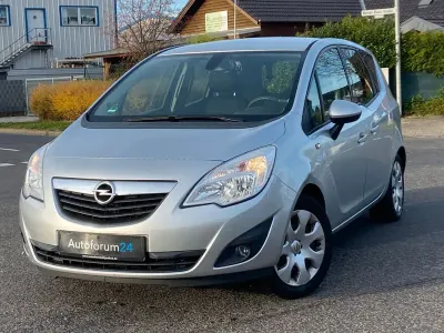 Używany Opel Meriva Edition 101 KM (74 kW) 2010 Srebrny Minivan
