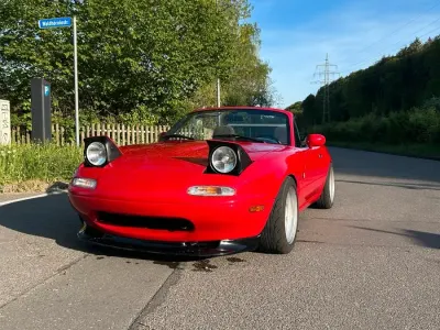 Gebraucht Mazda MX5 115 PS (84 kW) 1990 Rot Cabrio