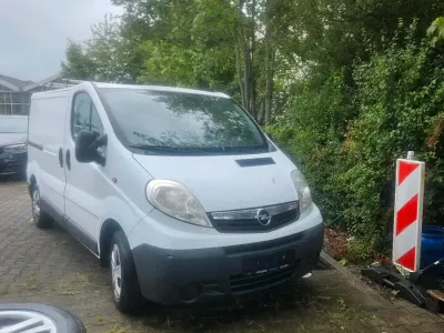 Gebraucht Opel Vivaro 90 PS (66 kW) 2012 Weiß Van / Kleinbus