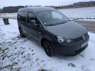 Grau Gebraucht 2014 VW Caddy Trendline Van / Kleinbus | 10.580 €