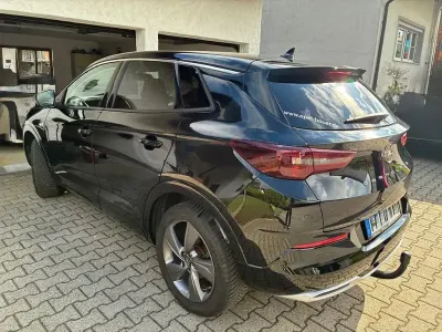 Używany Opel Grandland X Elegance 131 KM (96 kW) 2023 Czarny SUV