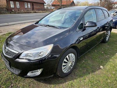 Gebraucht Opel Astra Design Edition 116 PS (85 kW) 2011 Schwarz Kombi