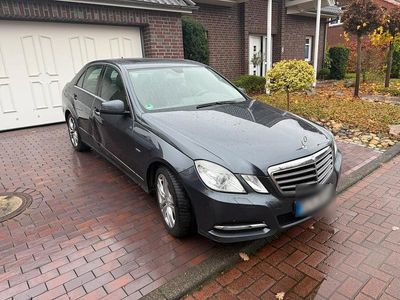 Mercedes E220