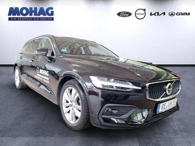 Gebraucht Volvo V60 Core 163 PS (119 kW) 2024 Schwarz Kombi