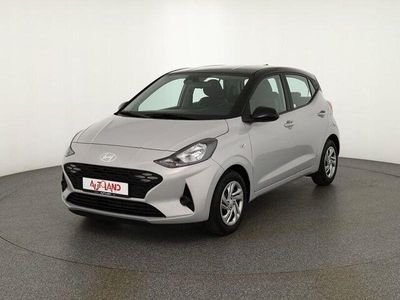 Neu Hyundai i10 63 PS (46 kW) 2025 Grau Kleinwagen