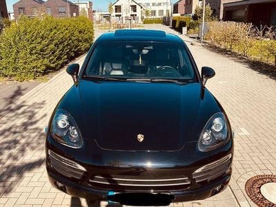 Second-hand Porsche Cayenne S 400 CP (294 kW) 2012 Negru SUV