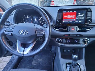 gebraucht Hyundai i30 Kombi, Diesel, Frontantrieb