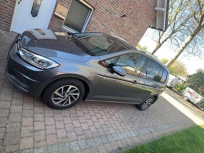 Usata VW Touran Sound 150 CV (110 kW) 2017 Grigio Monovolume