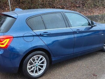 gebraucht BMW 120 d xDrive Sport Line A Sport Line Neu TÜV