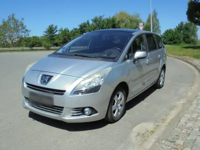 Gebraucht Peugeot 5008 110 PS (80 kW) 2010 Silber Van / Kleinbus