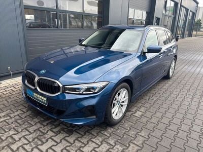 BMW 330e