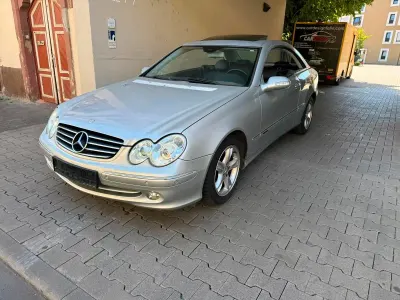 Gebraucht Mercedes CLK240 170 PS (125 kW) 2002 Silber Coupé
