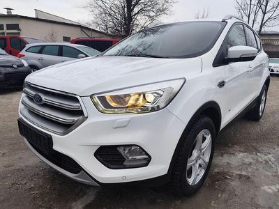 Gebraucht Ford Kuga Titanium 150 PS (110 kW) 2017 Weiß SUV