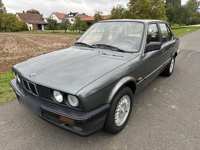 Gebraucht BMW 316 102 PS (75 kW) 1988 Grau Limousine