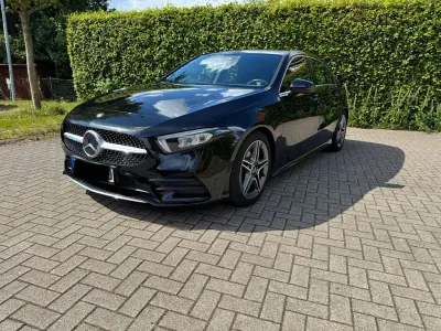 Gebraucht Mercedes A200 AMG line 163 PS (119 kW) 2019 Schwarz Limousine