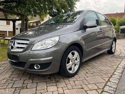 Mercedes B180