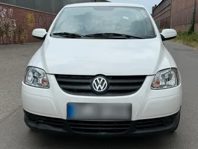 Gebraucht VW Fox 55 PS (40 kW) 2009 Weiß Kleinwagen