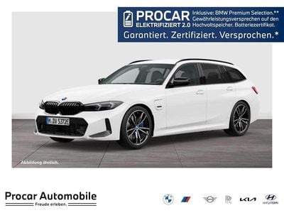 Weiß Gebraucht 2022 BMW 330e M Sport Kombi | 34.480 € (Fairer Preis)