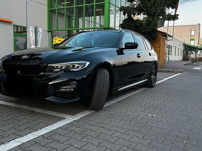 Używany BMW 320 190 KM (139 kW) 2020 Czarny Kombi