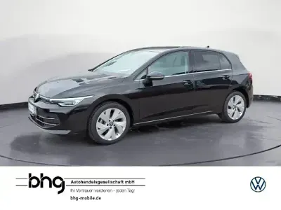 Usata VW Golf VIII Style 150 CV (110 kW) 2025 Nero Berlina