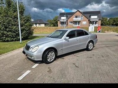 Mercedes E220
