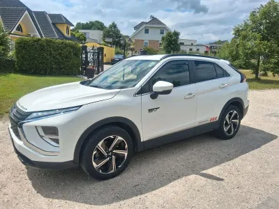 Gebraucht Mitsubishi Eclipse Cross Basis 188 PS (138 kW) 2021 Weiß SUV