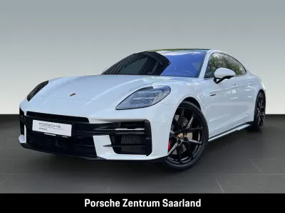 Gebraucht Porsche Panamera 544 PS (400 kW) 2024 Carraraweißmetallic (metallic) Kleinwagen