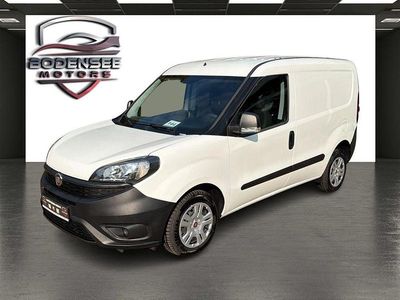 Weiß Gebraucht 2022 Fiat Doblò Van / Kleinbus | 20.800 € (Teuer)