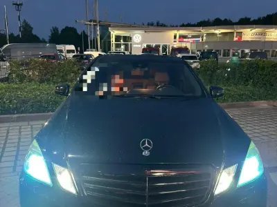 Gebraucht Mercedes E350 292 PS (214 kW) 2009 Schwarz Limousine