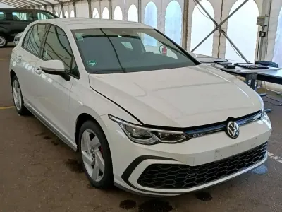Gebraucht VW Golf VII GTE 245 PS (180 kW) 2021 Pure white Kleinwagen