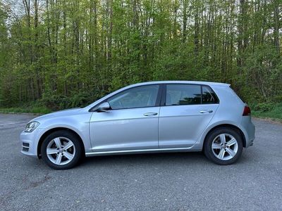 Gebraucht VW Golf VII Comfortline 105 PS (77 kW) 2014 Silber Limousine