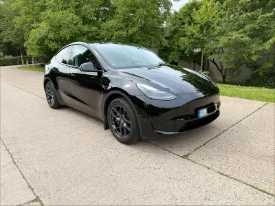 Gebraucht Tesla Model Y Standard Range 219 kW (299 PS) 2023 Schwarz SUV