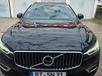 Gebraucht Volvo XC60 Inscription 190 PS (139 kW) 2019 Schwarz SUV