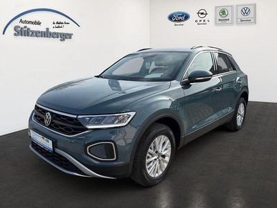 Neu VW T-Roc Life 116 PS (85 kW) 2026 Petroleum blue metallic SUV