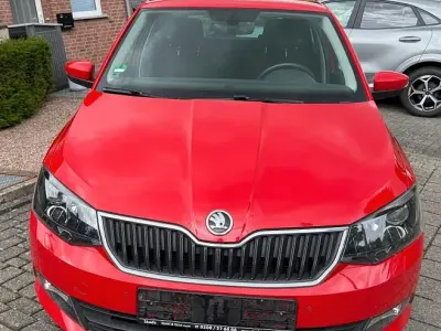 Gebraucht Skoda Fabia Drive 95 PS (69 kW) 2017 Rot Kombi