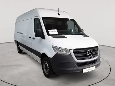Gebraucht Mercedes Sprinter 170 PS (125 kW) 2024 Arktisweiß Van