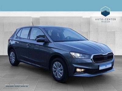 Neu Skoda Fabia Essence 95 PS (69 kW) 2026 Graphitegrau metallic Limousine