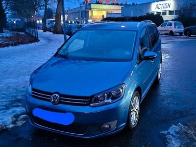 Gebraucht VW Touran 140 PS (102 kW) 2015 Blau Van / Kleinbus